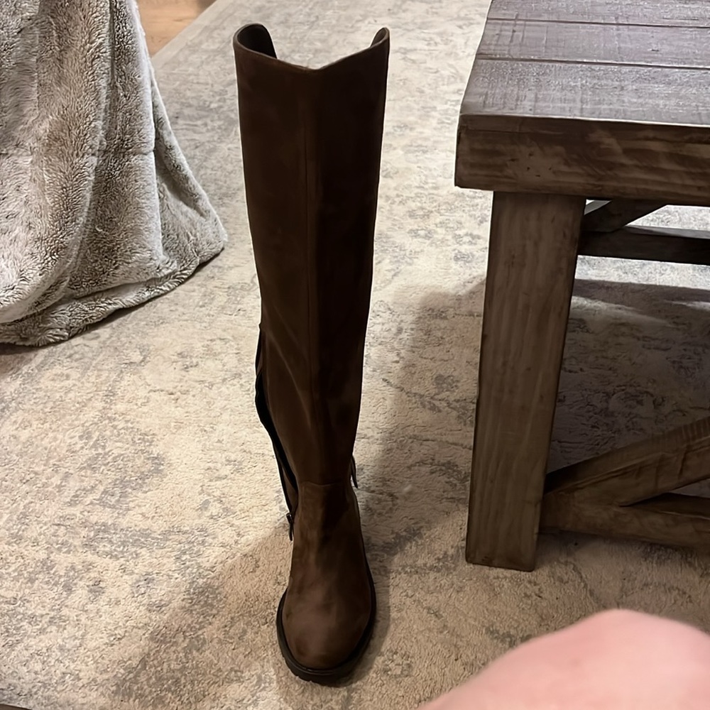 NWOT G.H. Bass boots